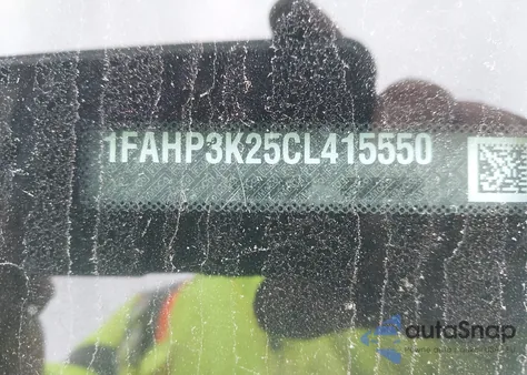 2012 Ford Focus Se z USA, uszkodzony, nr VIN 1FAHP3K25CL415550